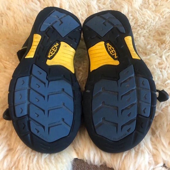 EUC Keen Newport Nylon - Picture 4 of 5